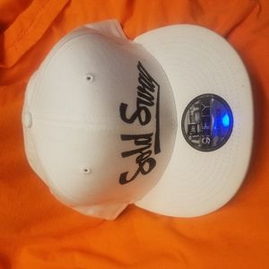 Snap back hat